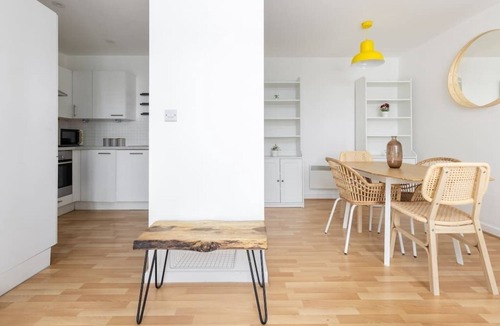 Peckham Rye Apartment | 2 Bed Flat near Dulwich Park