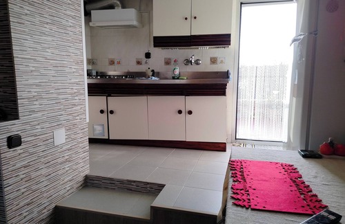 Fuenmayor House | 2 Bed Flat - Sleeps 4 - Parking - Wifi
