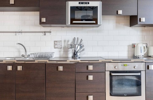 De Beauvoir Apartment | 2 Bed Flat with Balcony in Dalston