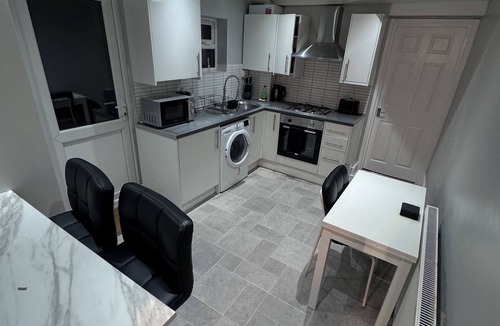 Herne Hill Apartment | 2 Bed Garden Flat Close to Brixton