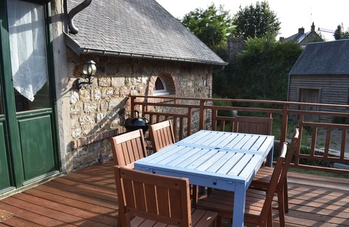 Le Neufbourg House | 2 Bed Gite (1km from Mortain)