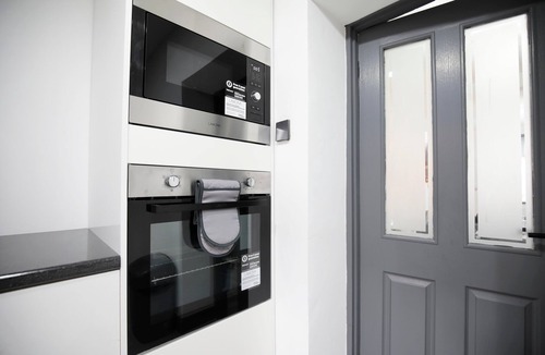 Horwich House | 2 Bed House in Horwich