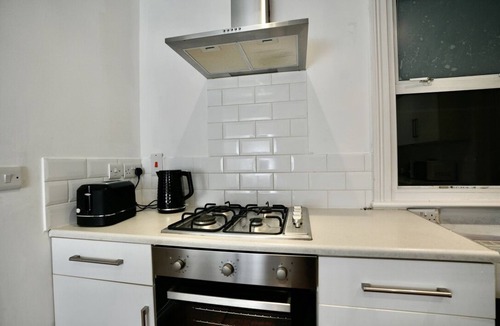 Long Hanborough House | 2-bed house, Short break, Relocators, Contractors