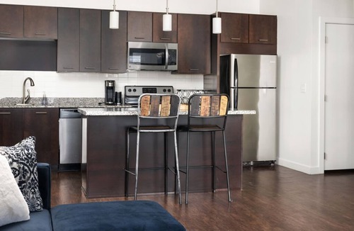 Grandview Heights Apartment | 2-Bed in a Luxury Building