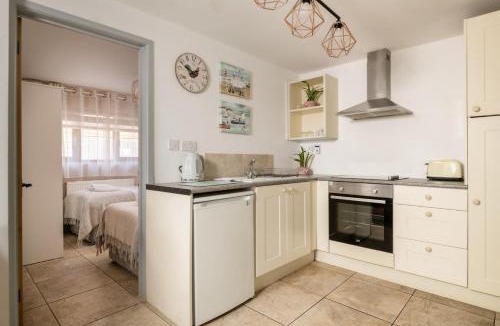 Denton House | 2 Bed in Alkham oc-p34786