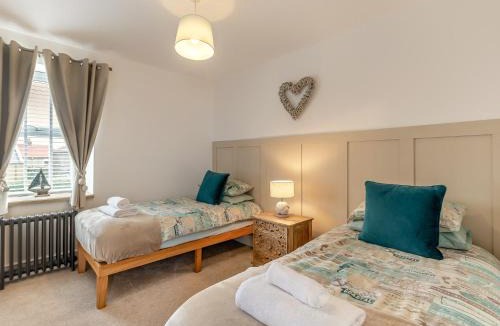 Amble House | 2 Bed in Amble 91206