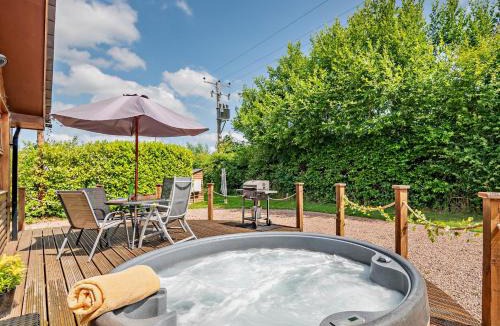 Little Marcle House | 2 Bed in Aylton 77377