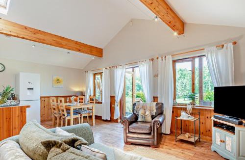 Little Marcle House | 2 Bed in Aylton 77377