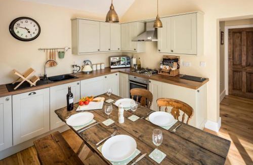 Beeley House | 2 Bed in Bakewell oc-skn18