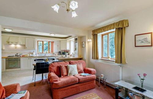 Barlow House | 2 bed in Barlow PK612