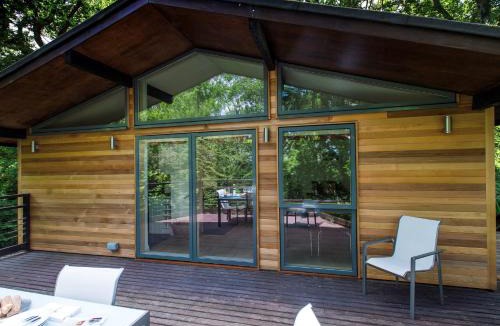 Beaulieu House | 2 Bed in Beaulieu NFL71