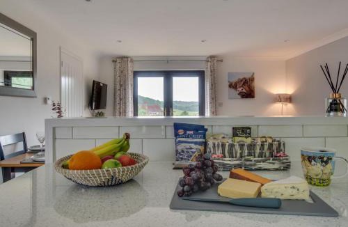 Denton House | 2 Bed in Bladbean oc-ct029