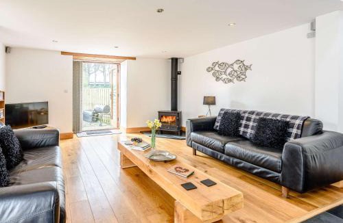 Bude House | 2 Bed in Bradworthy 43239