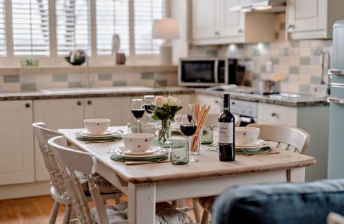 Brandsby House | 2 Bed in Brandsby 91540