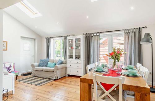 Langtoft House | 2 Bed in Bridlington 13mls E 93140