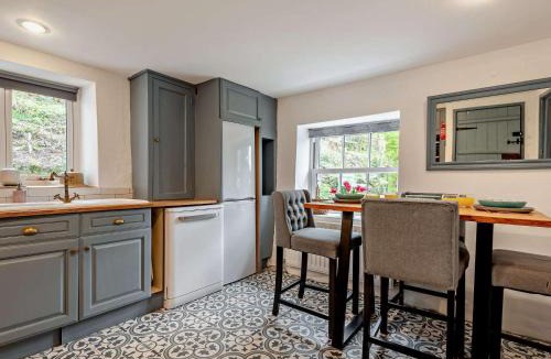 Brigsteer House | 2 Bed in Brigsteer 94582