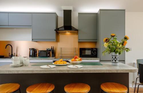 Brixham House | 2 Bed in Brixham 78565