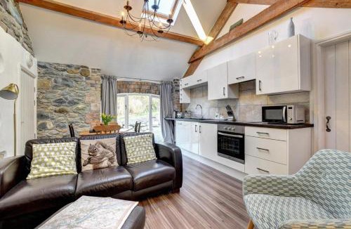 Brynrefail House | 2 Bed in Caernarfon oc-76025