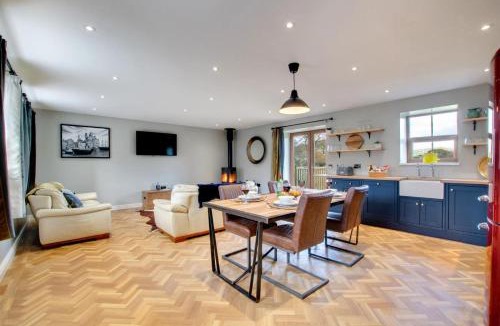 Llanllyfni House | 2 Bed in Caernarfon oc-bow153