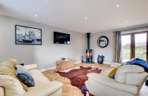 Llanllyfni House | 2 Bed in Caernarfon oc-bow153