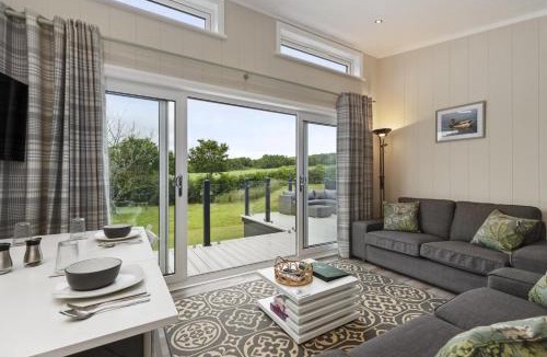 Canaston Wood Cabin | 2 Bed in Canaston Bridge oc-m34701