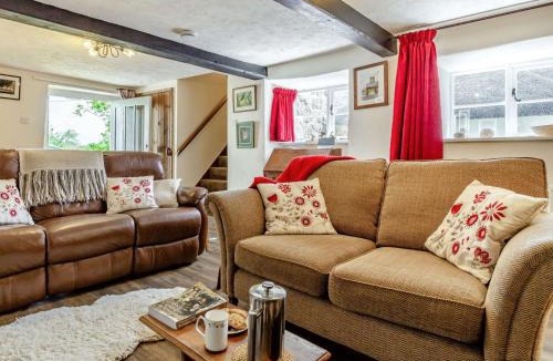 Sticklepath House | 2 Bed in Chagford 89119