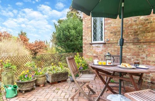 Charing House | 2 Bed in Charing oc-r29113