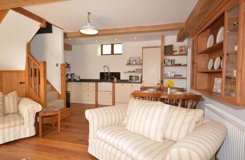 Compton Martin House | 2 Bed in Cheddar TFORG