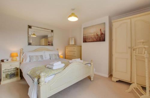 Cley next the Sea House | 2 Bed in Cley oc-2165