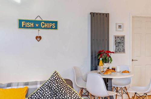 Exmouth House | 2 Bed in Exmouth 85780