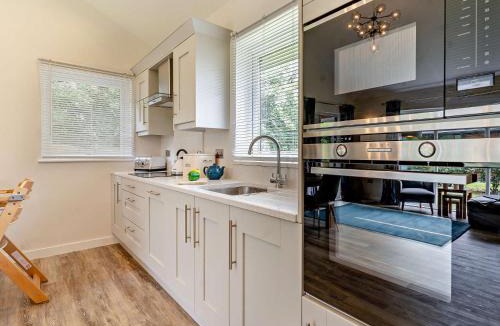 Upper Killay House | 2 Bed in Fairwood 91724