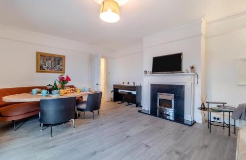 Felixstowe House | 2 Bed in Felixstowe oc-m30281
