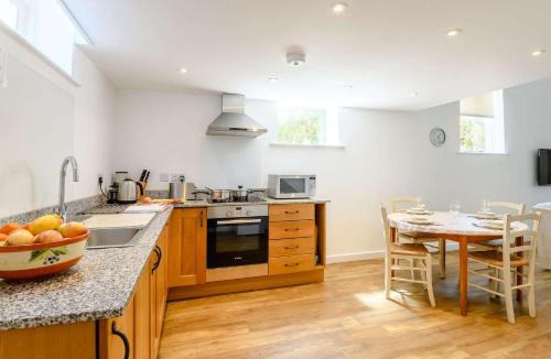 New Forest District House | 2 Bed in Fordingbridge 56823