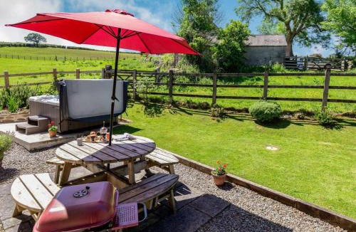 Mount House | 2 Bed in Fowey LTBUZ