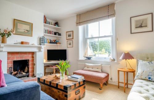 Freshwater House | 2 Bed in Freshwater oc-a30347