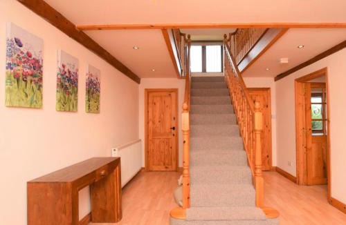 Godshill House | 2 Bed in Godshill oc-ic129