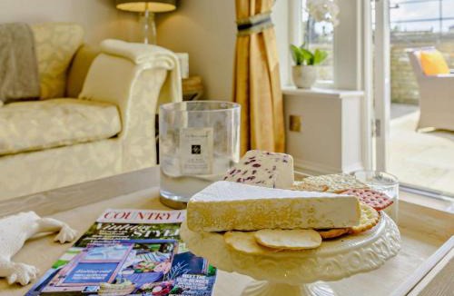 Rastrick House | 2 Bed in Halifax oc-83521