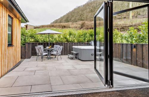 Tirabad House | 2 Bed in Heyope 94202