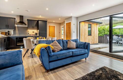 Tirabad House | 2 Bed in Heyope 94202