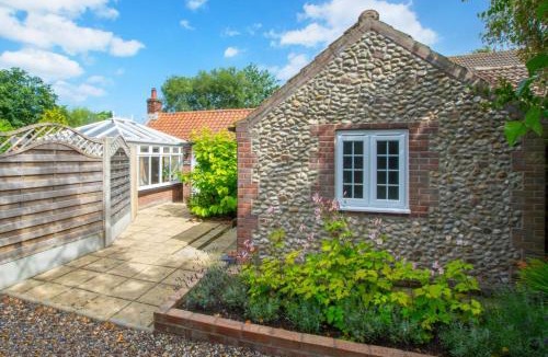 Hickling House | 2 Bed in Hickling oc-2052