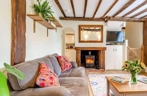 Horsted Keynes House | 2 Bed in Horsted Keynes 60405