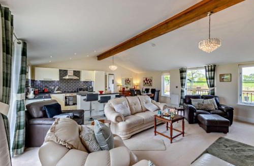 Crewe House | 2 Bed in Hough 93266