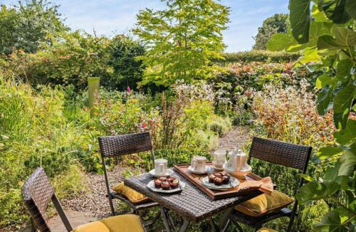 Kington House | 2 Bed in Kington 92986