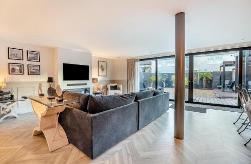 Lancing House | 2 Bed in Lancing oc-t29902