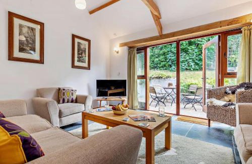 Brazzacott House | 2 Bed in Launceston oc-02043