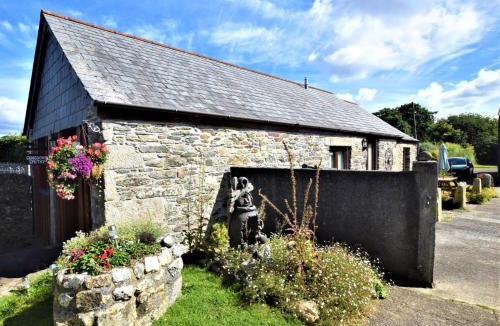 Congdon's Shop House | 2 Bed in Launceston oc-congs