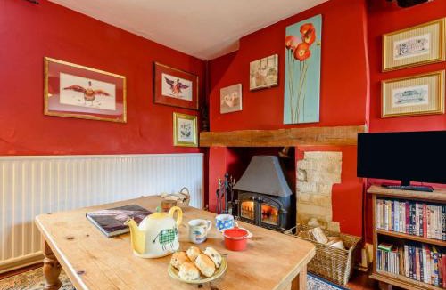 Broadwell House | 2 Bed in Lechlade oc-40194