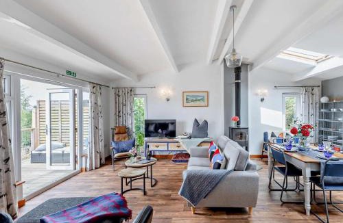 Leominster House | 2 Bed in Leominster oc-78637