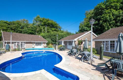 Looe House | 2 Bed in Looe oc-l10077