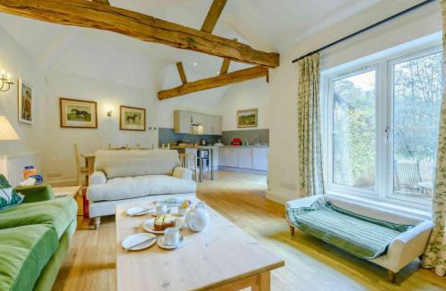 Easebourne House | 2 Bed in Midhurst 88939